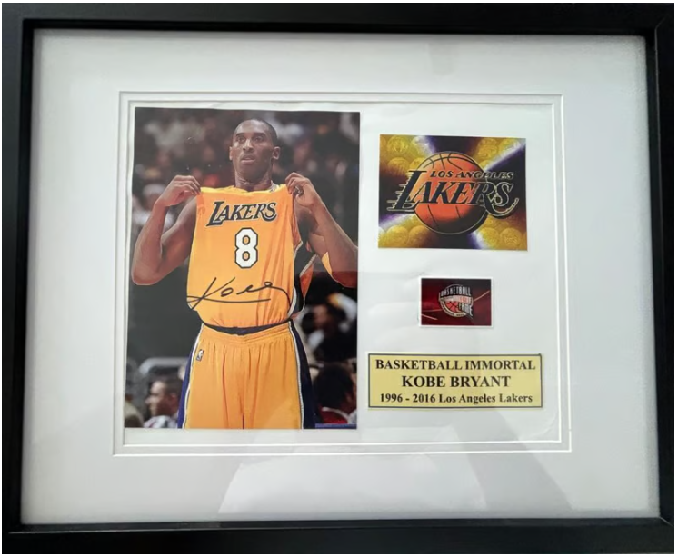 Win a Signed Kobe Bryant Picture – Krudy Monkey's Epic Giveaway